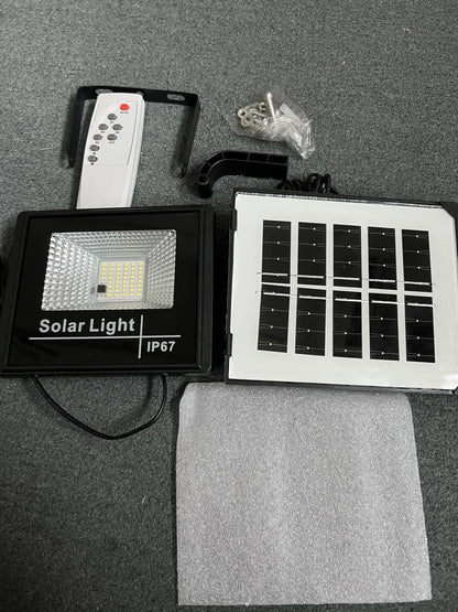 Holofote Solar 30W com Controlo Remoto – IP67, 1000mAh, Ajustável, Exterior