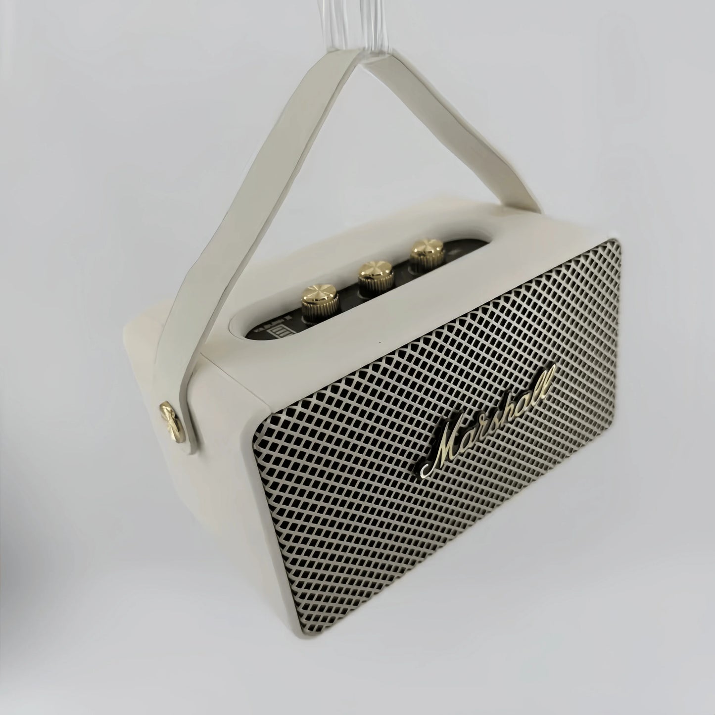 Coluna Marshall Emberton III Portátil – BT, IP67, 32h, Graves Intensos