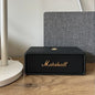 Coluna Bluetooth Portátil Marshall – BT 5.0, IPX4, Graves Profundos, Exterior