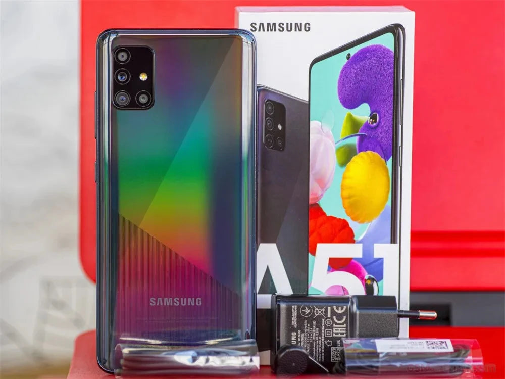 Samsung Galaxy A51 – AMOLED 6.5", 4GB+128GB, NFC, Octa-Core, 4 Câmaras
